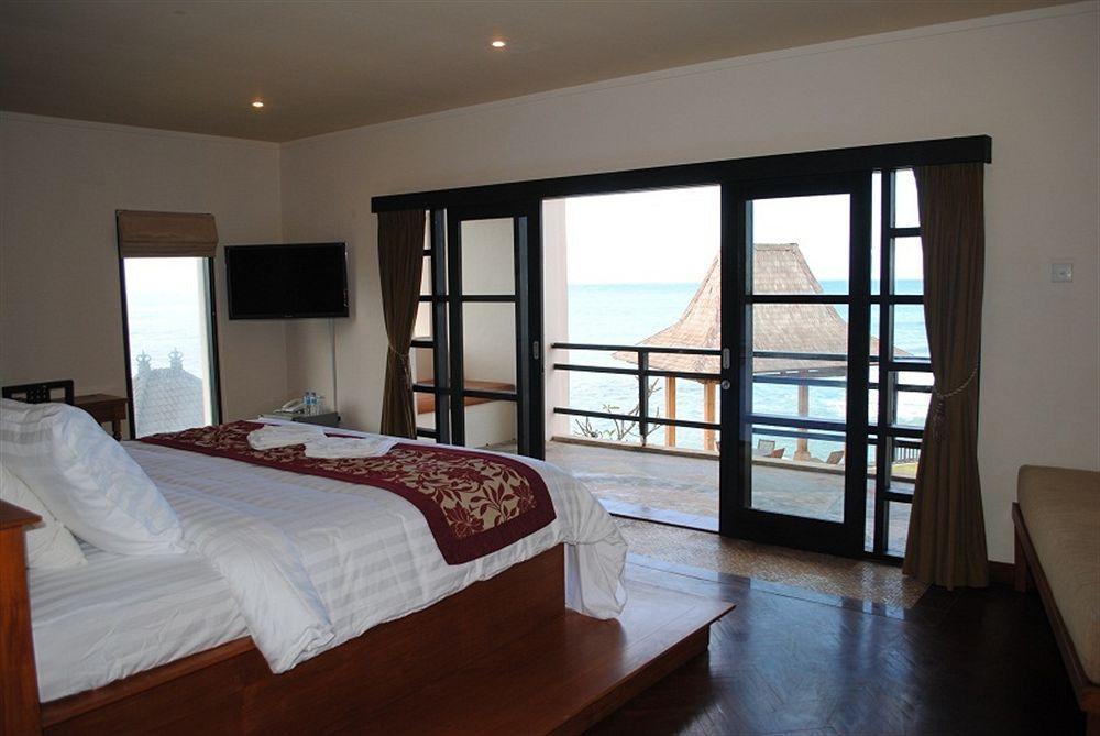 Suarti Resort, Villas & Gallery Ketewel Exterior photo