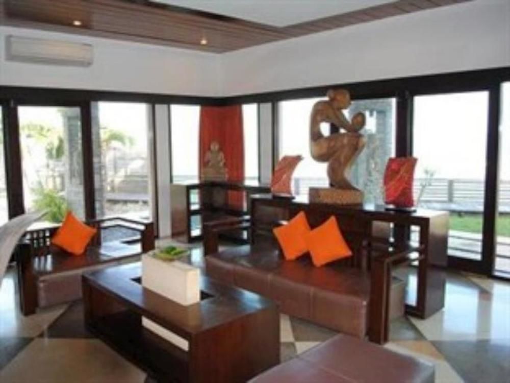 Suarti Resort, Villas & Gallery Ketewel Exterior photo