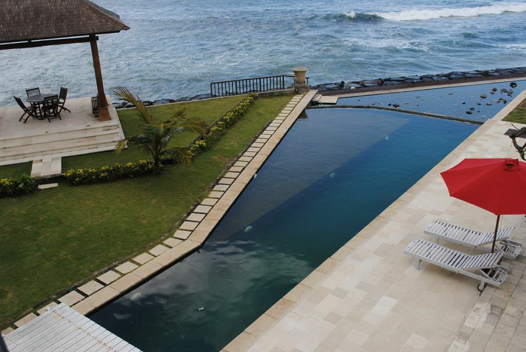 Suarti Resort, Villas & Gallery Ketewel Exterior photo