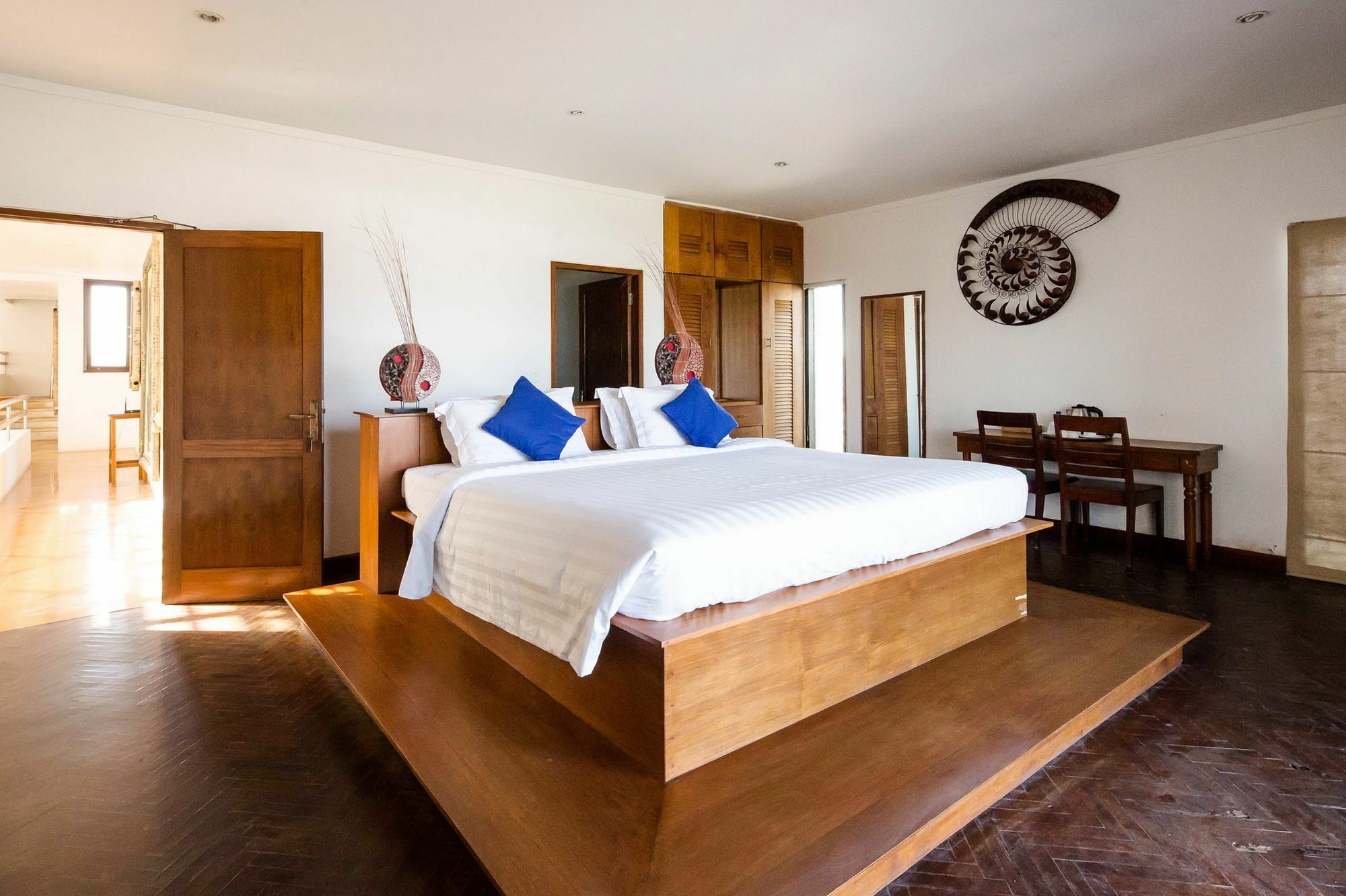 Suarti Resort, Villas & Gallery Ketewel Exterior photo